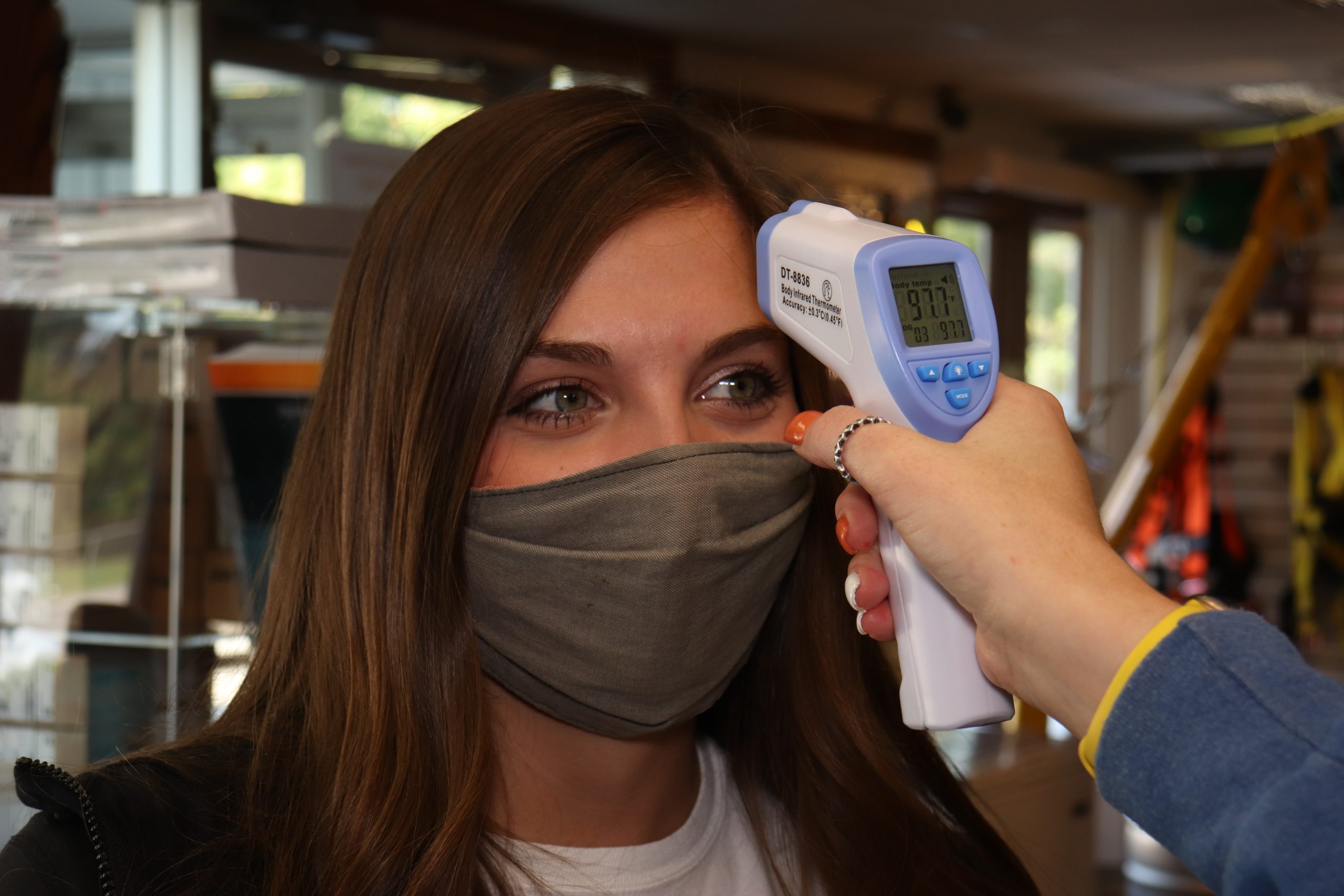 High-use Temperature Checker